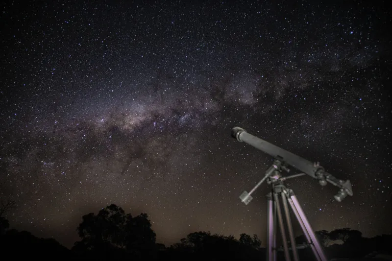 Stargazers With Smartphones: How Backyard Astronomers Are Hunting the Universe's Biggest Explosions